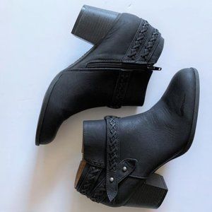 Indigo rd. Heeled Ankle Boot, black
